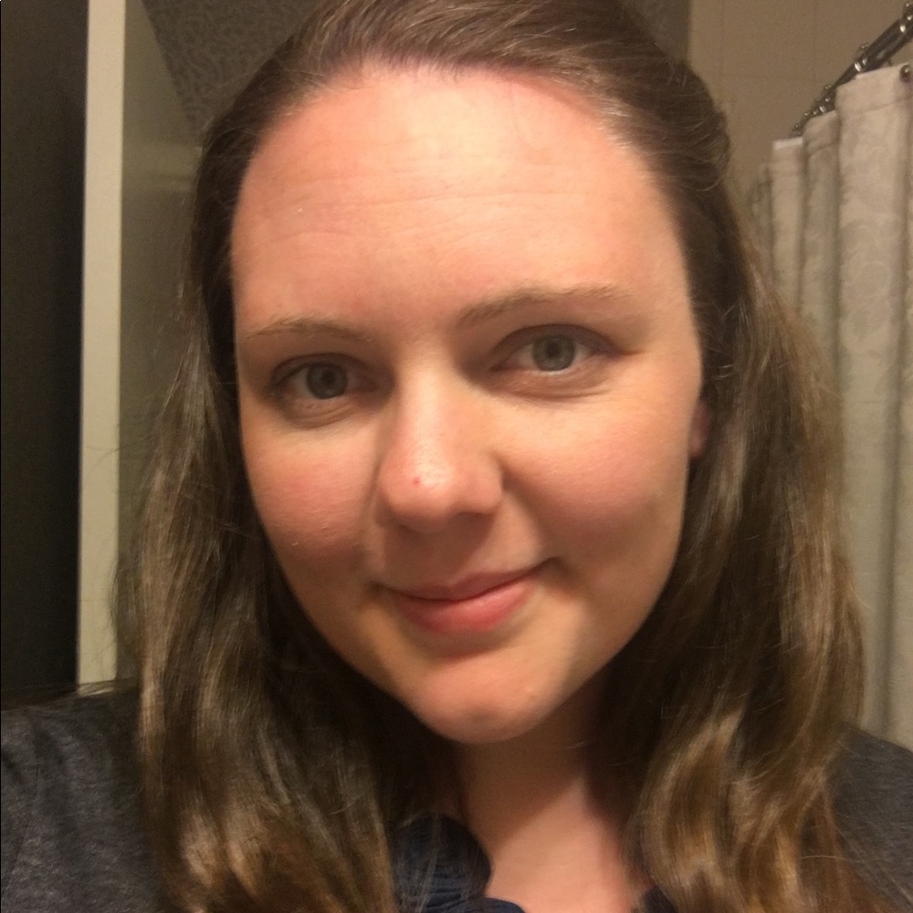 Meet your Posher, Carly